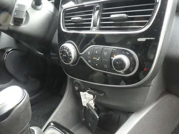 Car image 37