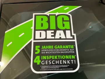 Car image 30