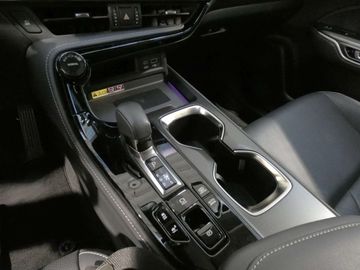 Car image 30