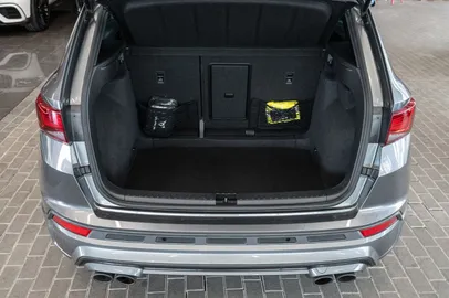 Car image 33