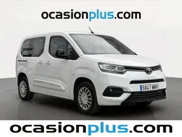 Car image 3