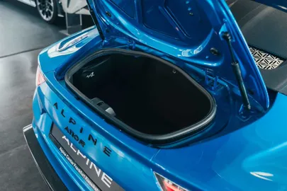 Car image 27