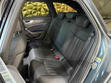 Car image 49