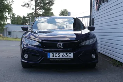 Car image 20