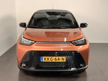 Car image 2