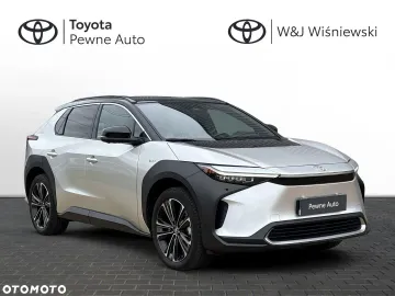 Car image 26