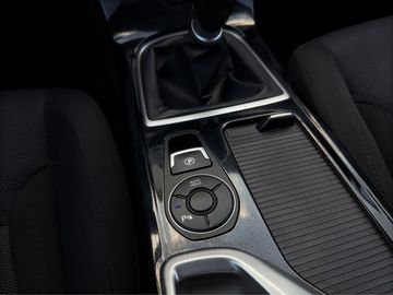 Car image 23