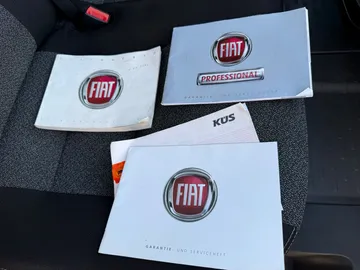 Car image 33