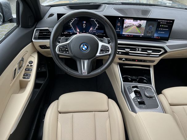 BMW 330 e Touring 215 kW image number 7