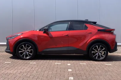 Car image 5
