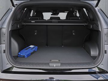 Car image 14