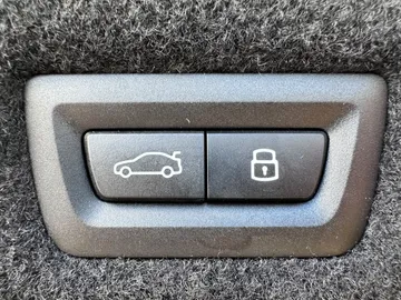 Car image 41