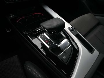 Car image 31