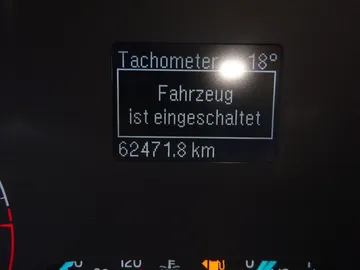 Car image 32