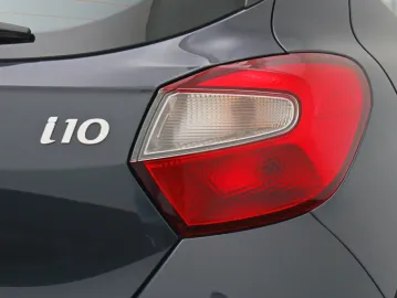 Car image 36