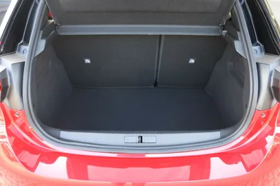 Car image 28