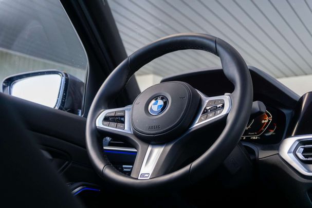 BMW 320i 135 kW image number 43