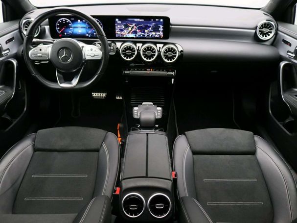 Mercedes-Benz A 250 e 160 kW image number 3