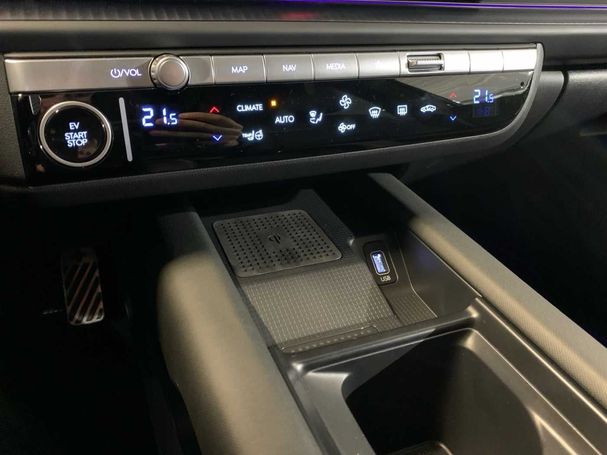 Hyundai Ioniq 6 77 kWh 239 kW image number 24