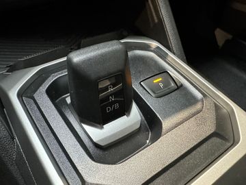 Car image 33