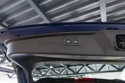 Car image 45
