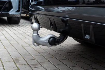 Car image 35
