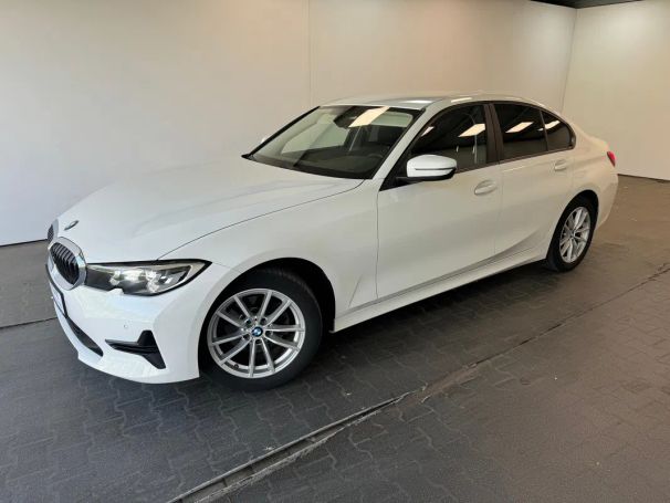 BMW 320d xDrive 140 kW image number 28