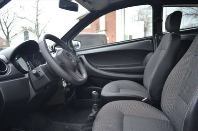 Car image 13