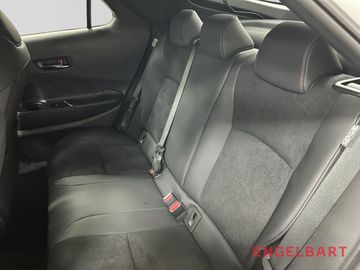 Car image 12