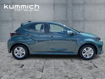 Car image 3