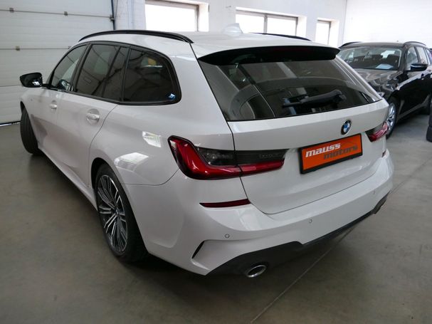 BMW 320d Touring M Sport 140 kW image number 24