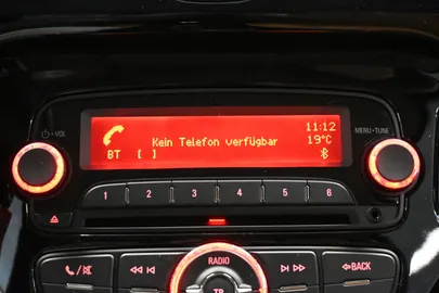 Car image 24