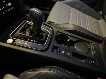 Car image 30