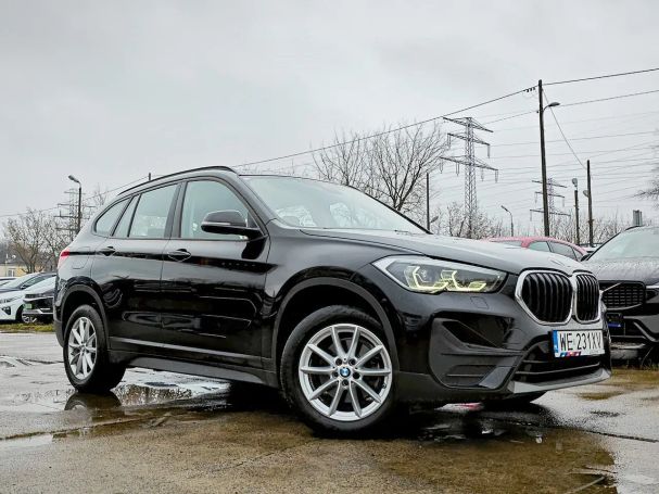 BMW X1 sDrive18i Advantage 103 kW image number 2