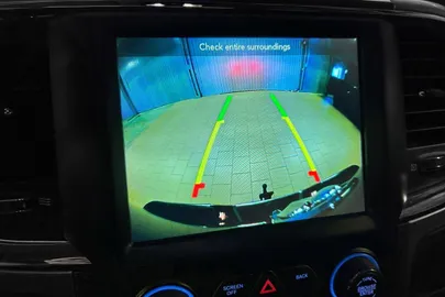 Car image 24