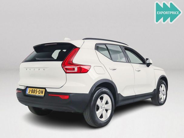 Volvo XC40 T2 Momentum 95 kW image number 3