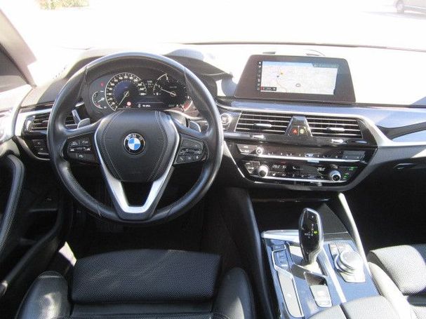 BMW 520d Sport Line 140 kW image number 10