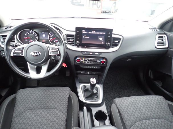 Kia XCeed 1.5 T-GDI 118 kW image number 3