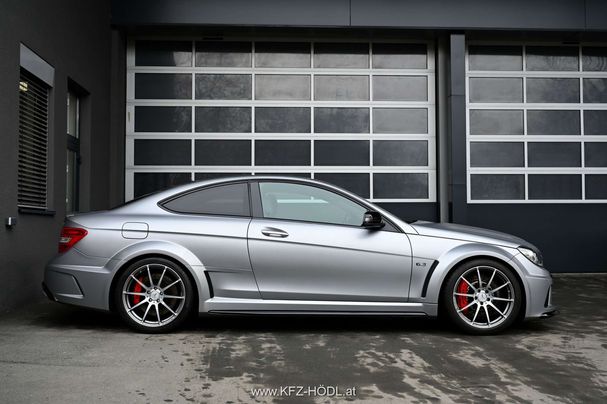 Mercedes-Benz C 63 AMG C Black Series 380 kW image number 6