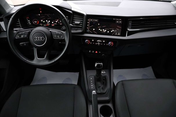 Audi A1 25 TFSI S-line Sportback 70 kW image number 9