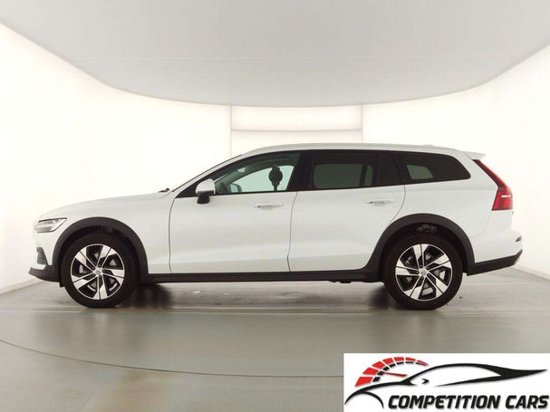 Volvo V60 Cross Country AWD B4 145 kW image number 5