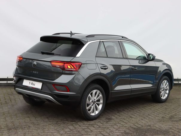 Volkswagen T-Roc 1.0 TSI T-Roc 81 kW image number 4