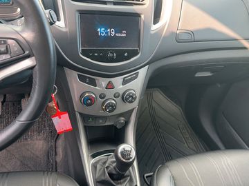 Car image 15