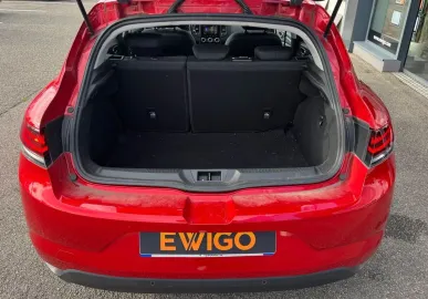 Car image 30