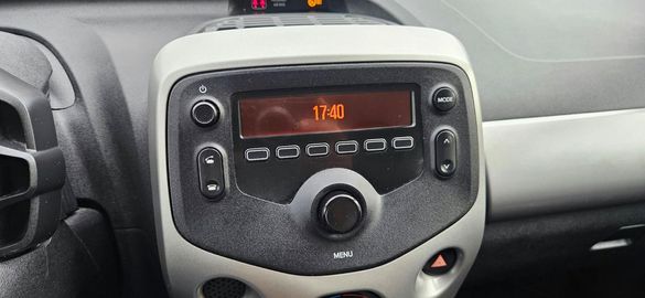 Car image 33