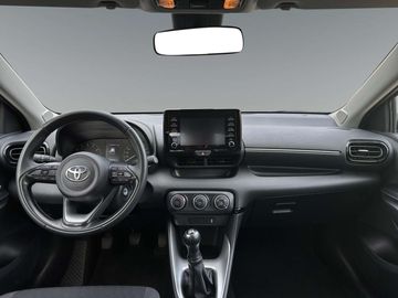 Car image 10