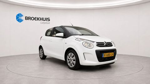 Car image 3
