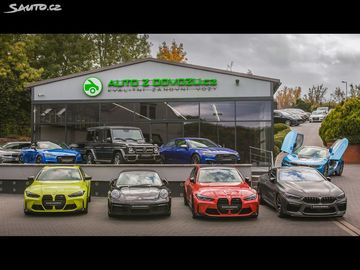 Car image 30