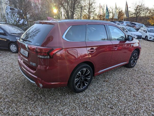 Mitsubishi Outlander 2.0 Plug-In Hybrid Plus 4WD 120 kW image number 7