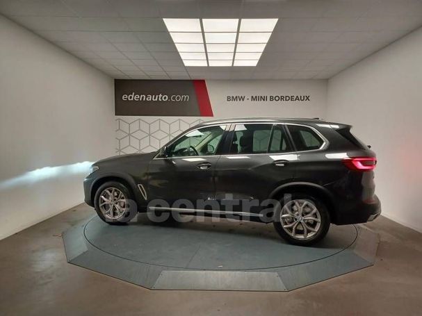 BMW X5 xDrive30d xLine 195 kW image number 18